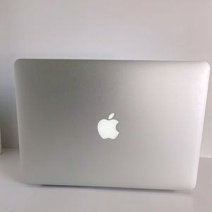 Apple Macbook Air Catalina 13.3 Laptop i5